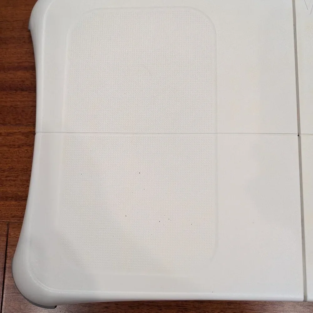 Nintendo Wii Fit with Balance Board w/ Wii FIT Game - TESTED - Picture 4 of 7